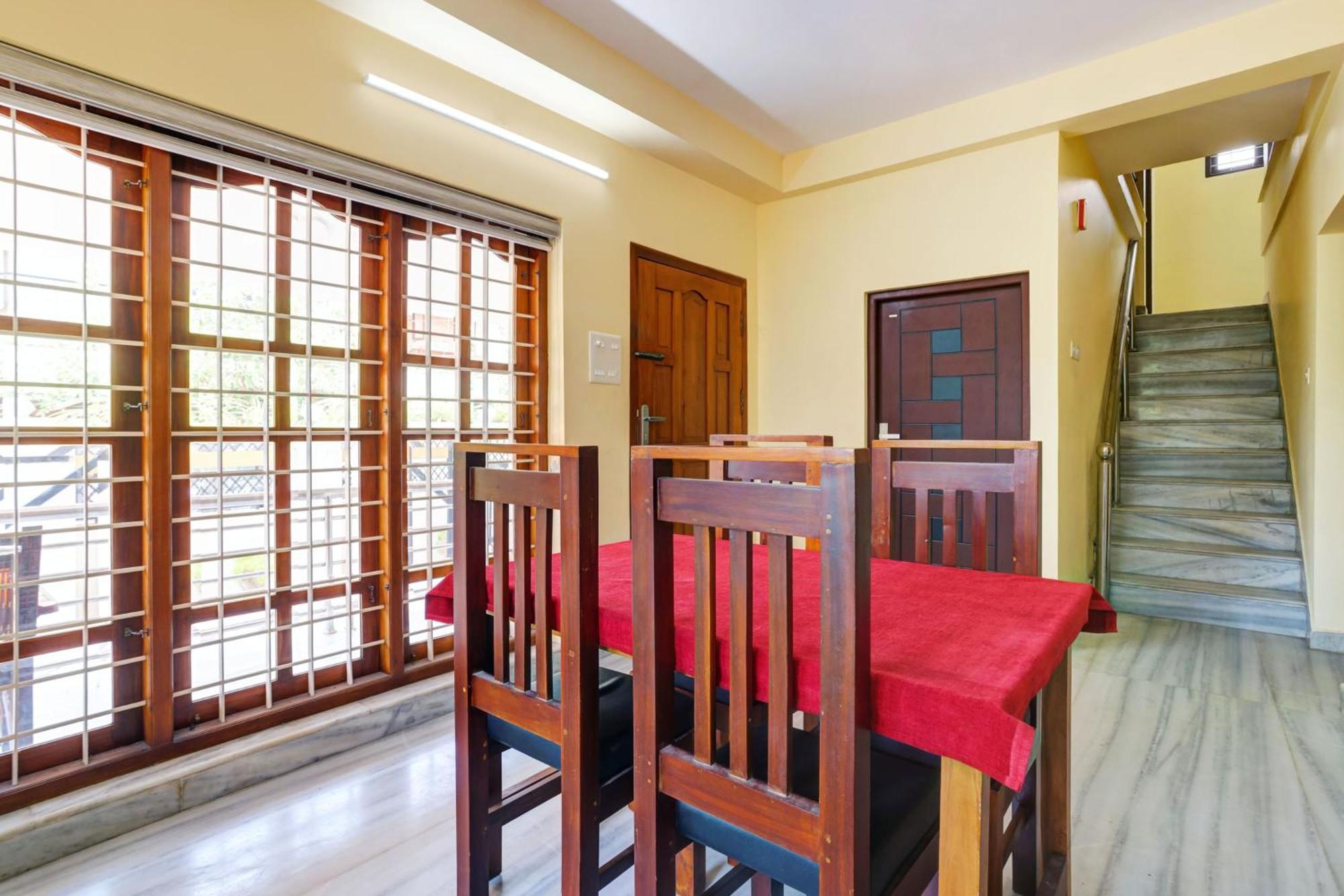 Super Hotel O Lm Residency Thiruvananthapuram Buitenkant foto