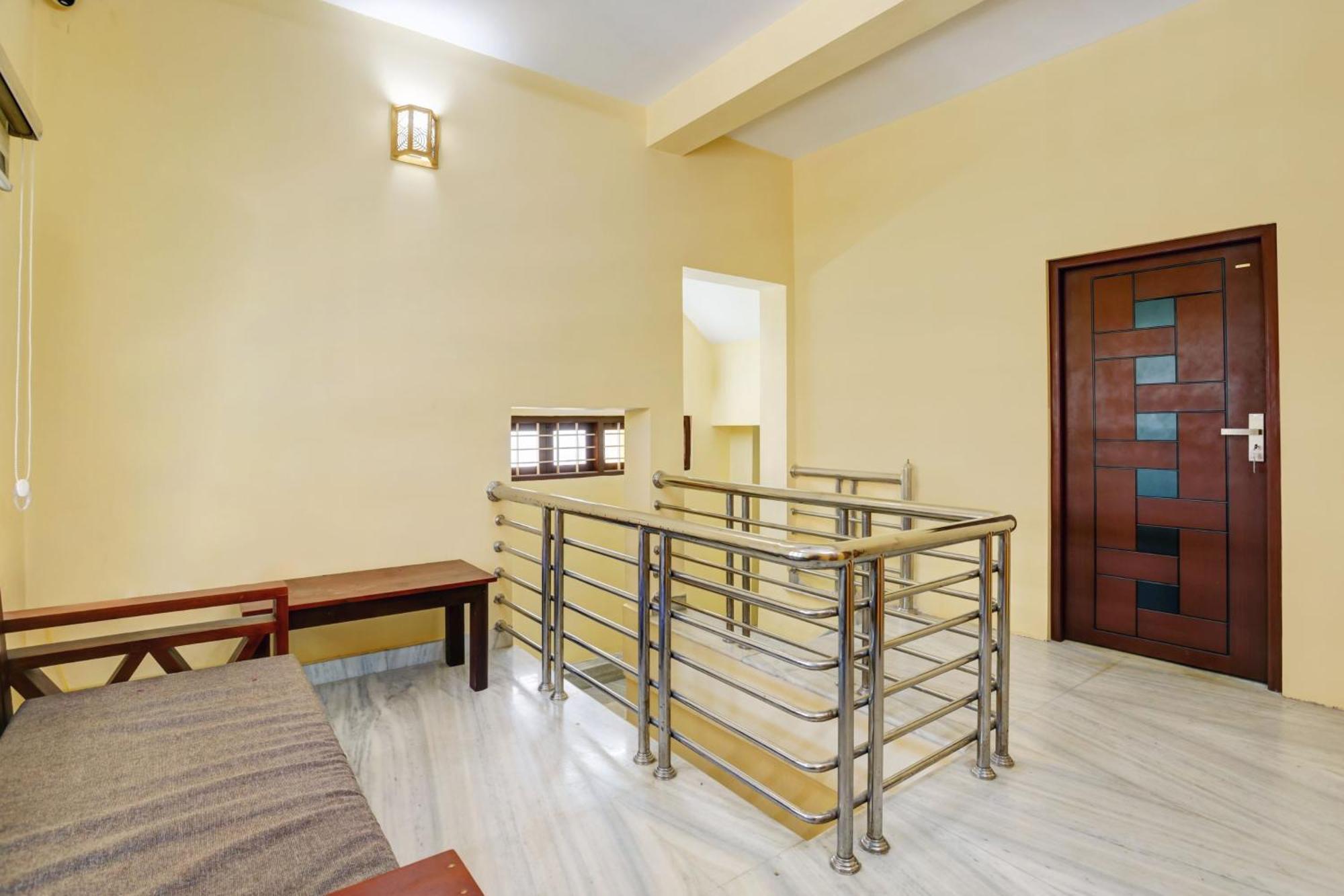 Super Hotel O Lm Residency Thiruvananthapuram Buitenkant foto