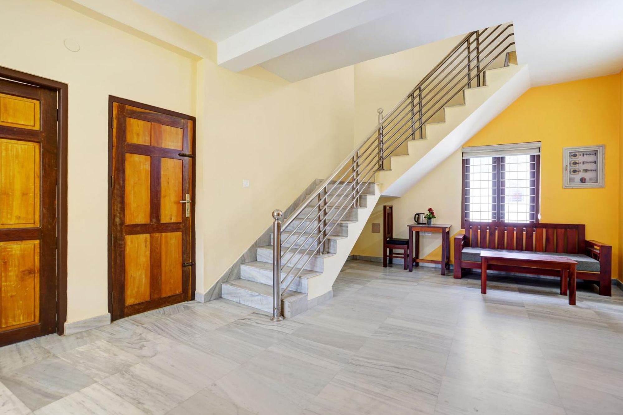 Super Hotel O Lm Residency Thiruvananthapuram Buitenkant foto